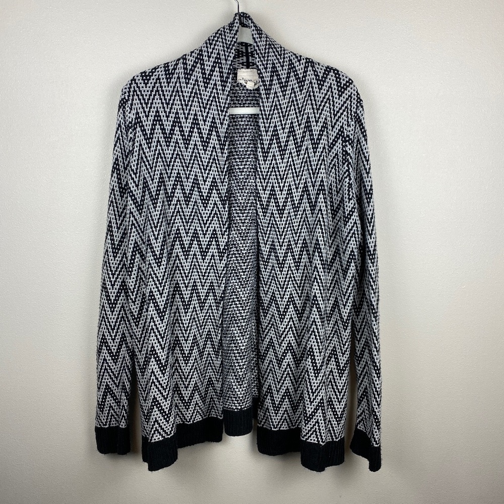 Olive & Oak Black Chevron Open Cardigan - Size Medium
